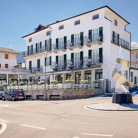 Residence Riva Del Lario Gravedona Eksteriør billede